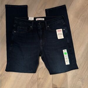 Signature by Levi Strauss Men's Dark Indigo Slim Straight Jeans